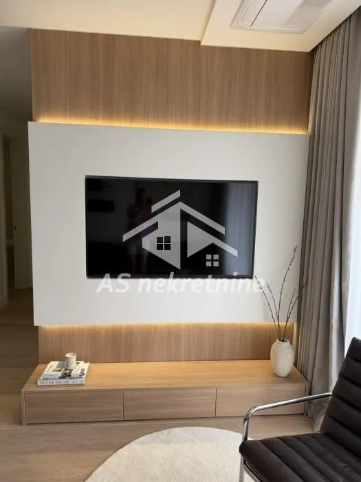 Izdavanje, trosoban stan, 78m², Novi Beograd Blok 64, Novi Beograd Sve Podlokacije