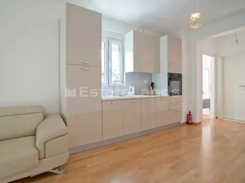 Rent, one bedroom apartment, 43m², Mažina, Tivat - image 4