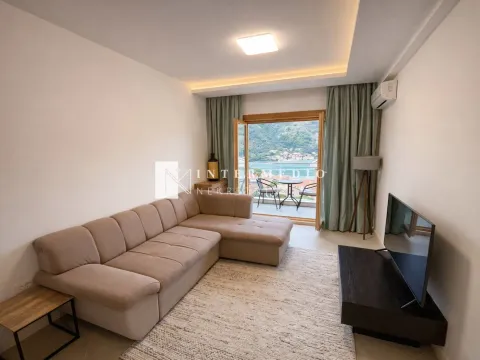 Prodaja, dvosoban stan, 62m², Dobrota, Kotor - image 2