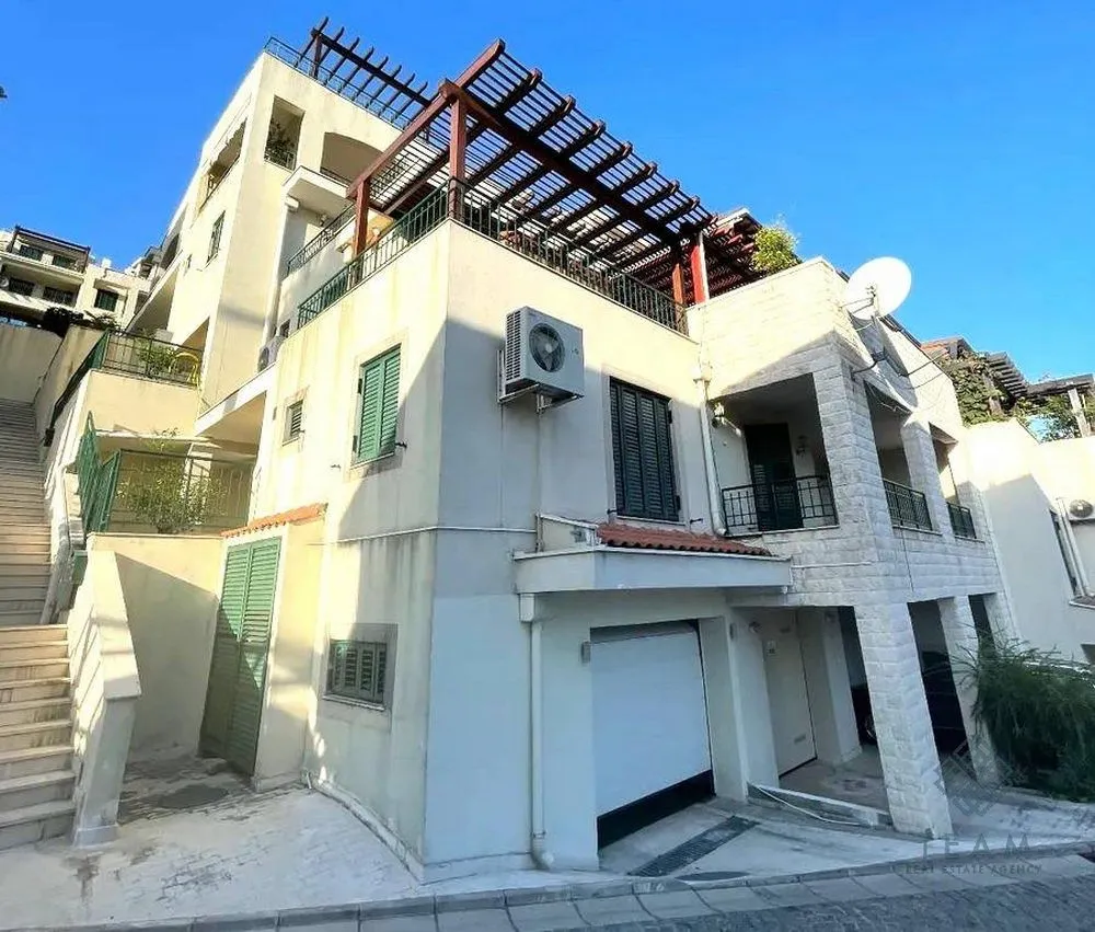 Prodaja, stan, 379m², Savina, Herceg Novi