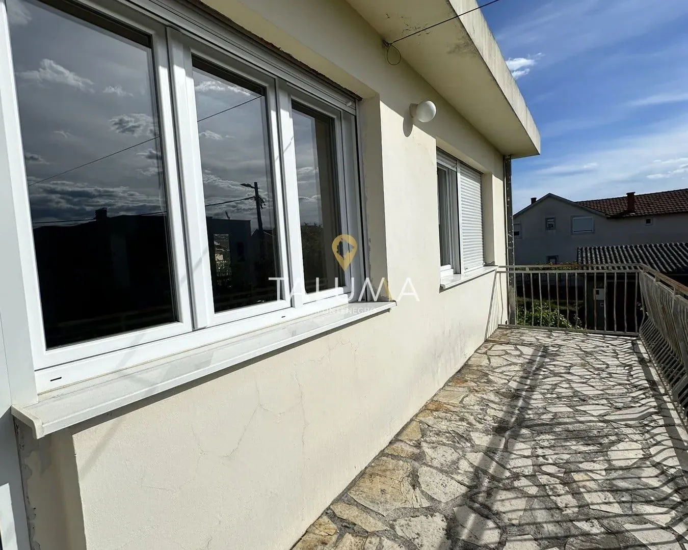Sale, house, 318m², Zlatica, Podgorica