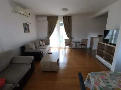 Izdavanje, jednosoban stan, 65m², Seljanovo, Tivat - image 4