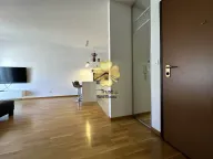 Izdavanje, jednosoban stan, 53m², City Kvart, Podgorica - image 4