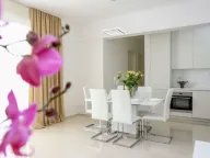 Rent, apartment, 60m², Bečići, Budva - image 4