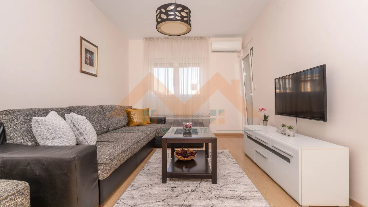 Izdavanje, jednosoban stan, 47m², City Kvart, Podgorica