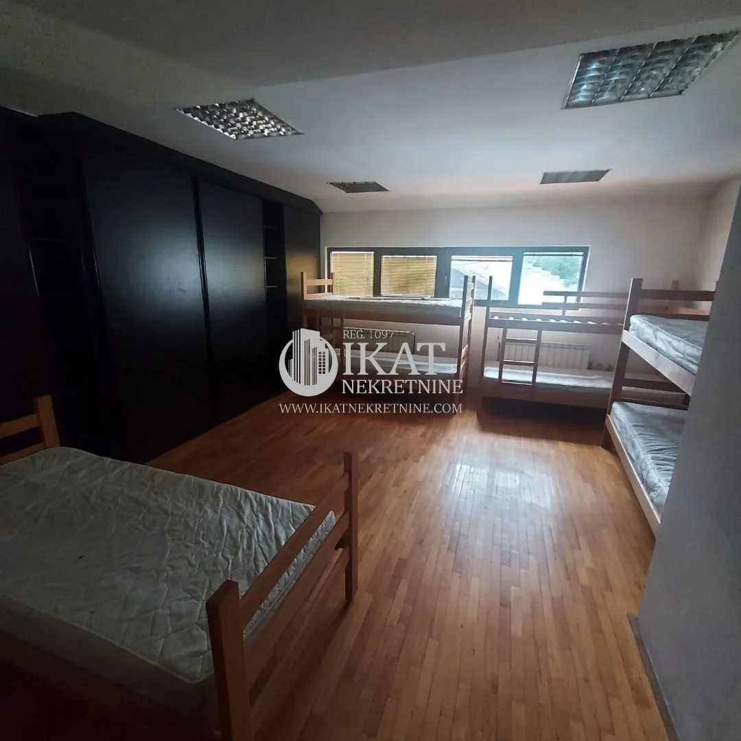 Prodaja, kuća, 596m², Gradska Bolnica, Zvezdara Sve Podlokacije