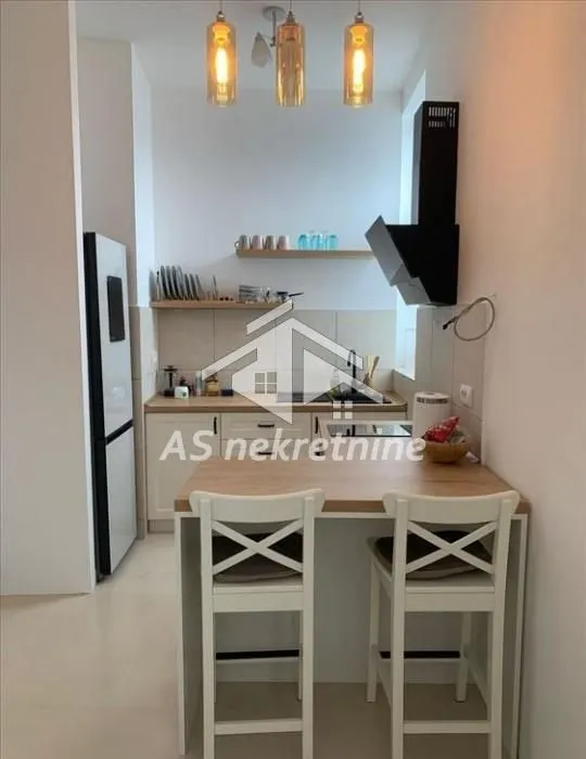 Izdavanje, stan, 57m², Zemun Kej, Zemun Sve Podlokacije