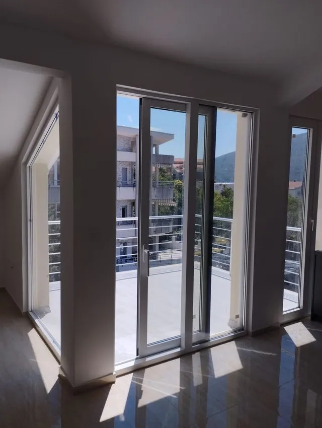Prodaja, dvosoban stan, 74m², Centar, Herceg Novi