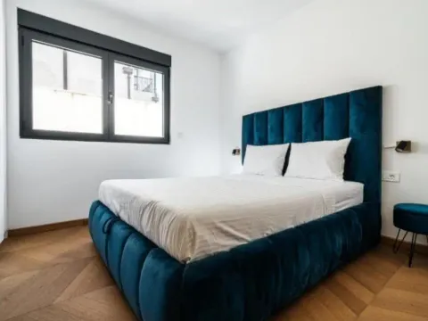 Sale, three bedroom apartment, 90m², Sveti Stefan, Budva - image 6