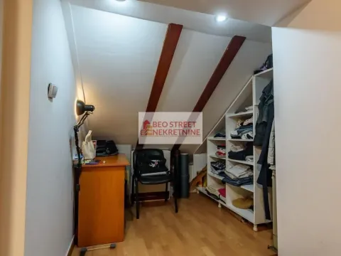 Prodaja, četvorosoban stan, 131m², Stari Grad, Beograd - image 11