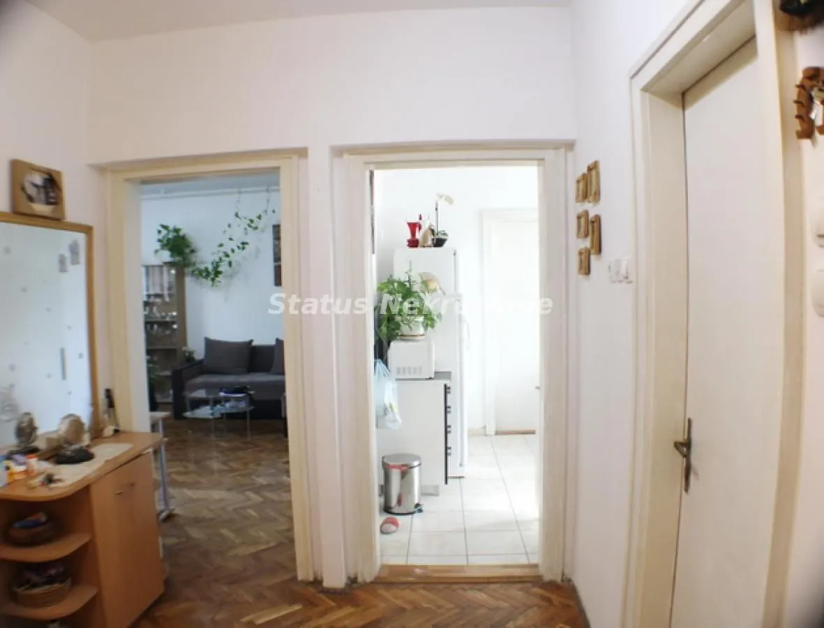Prodaja, dvosoban stan, 77m², Grbavica, Novi Sad Sve Podlokacije