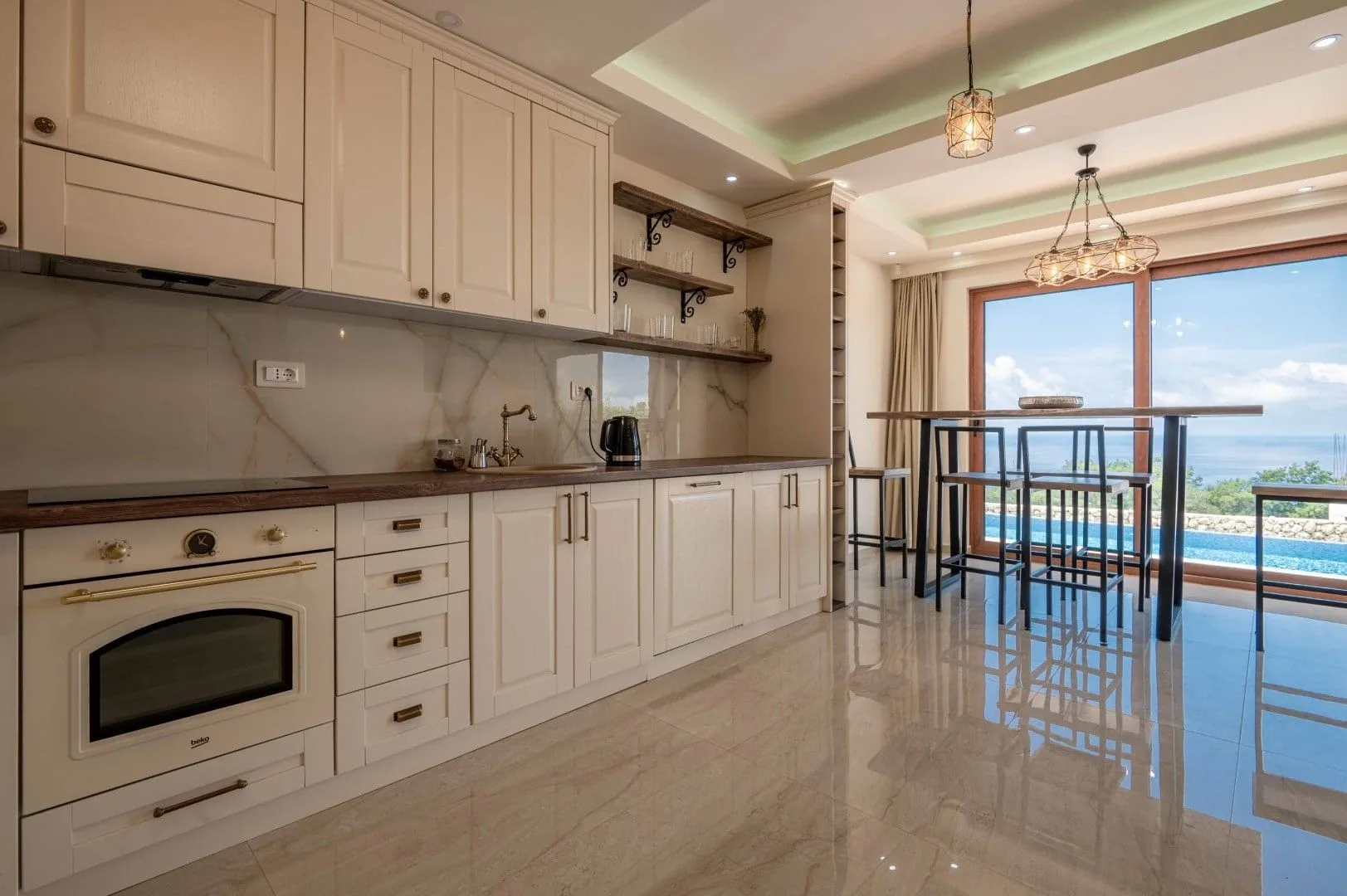 Sale, house, 335m², Blizikuće, Budva