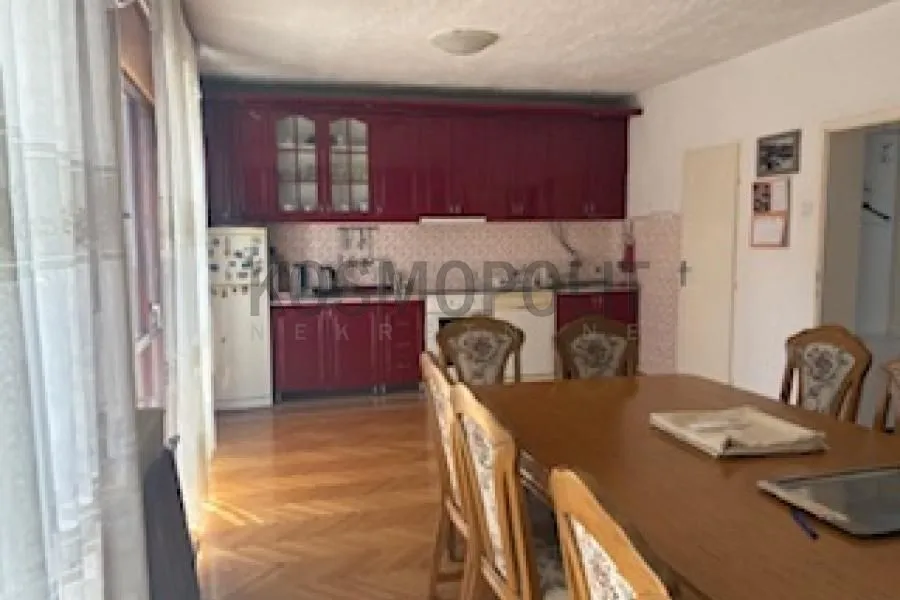 Prodaja, kuća, 300m², Višnjica, Palilula Sve Podlokacije
