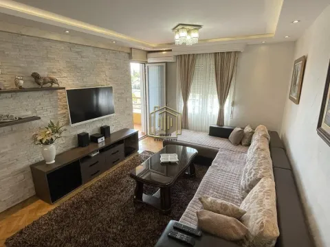 Rent, one bedroom apartment, 75m², Ljubović, Podgorica - image 1