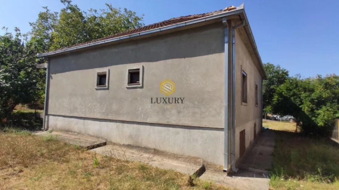 Rent, house, 120m², Zagorič, Podgorica