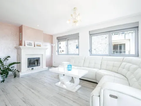 Prodaja, trosoban stan, 116m², Tivat, Crna Gora - image 13