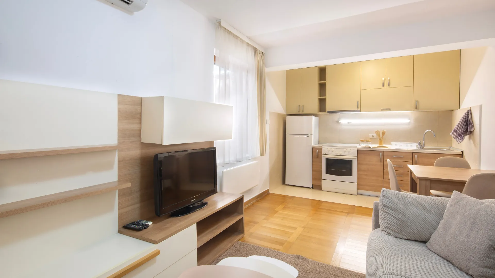 Izdavanje, jednosoban stan, 45m², Bijeli Do, Budva