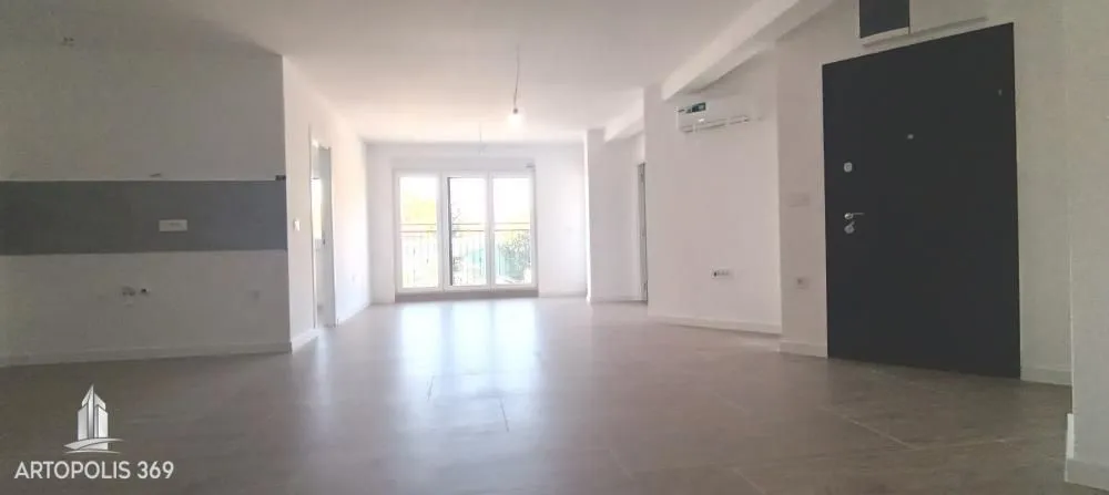 Prodaja, trosoban stan, 77m², Uciteljsko Naselje, Zvezdara Sve Podlokacije