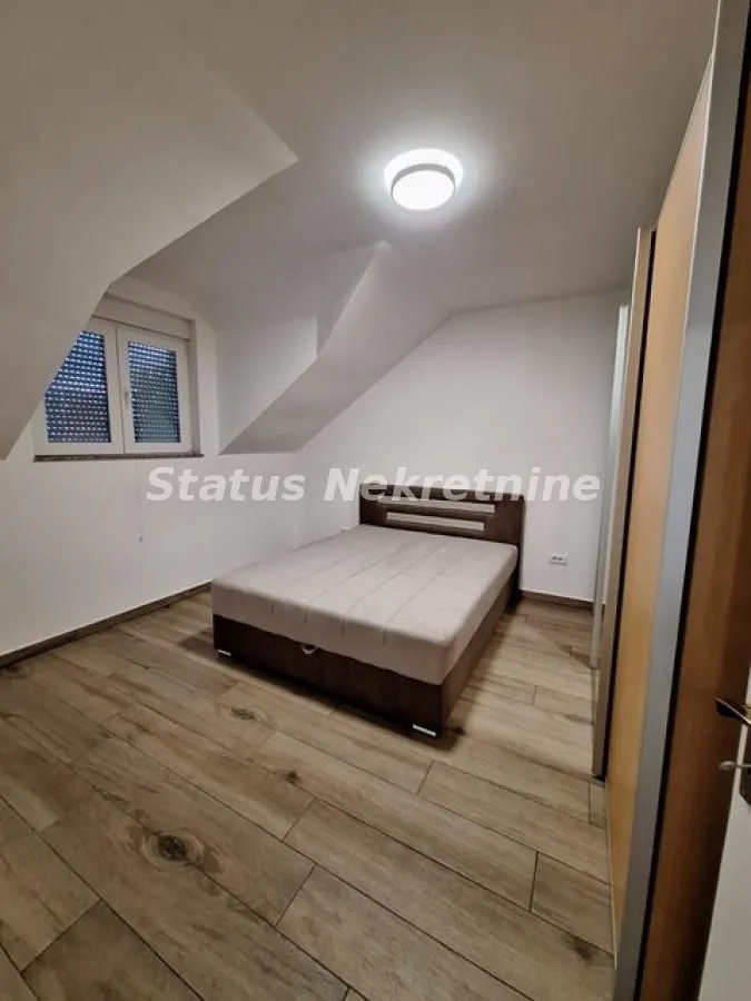 Izdavanje, trosoban stan, 70m², Petrovaradin, Novi Sad