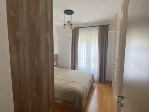 Rent, one bedroom apartment, 50m², Bečići, Budva - image 5