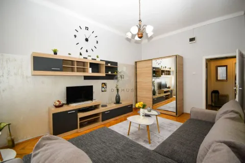 Rent, one bedroom apartment, 68m², Centar, Podgorica - image 2
