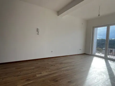 Sale, two bedroom apartment, 54m², Petrovac, Budva - image 7