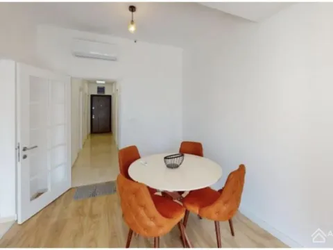 Izdavanje, dvosoban stan, 75m², Kalimanj, Tivat - image 3