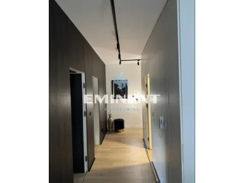 Izdavanje, trosoban stan, 76m², Dušanovac, Voždovac Sve Podlokacije - image 10