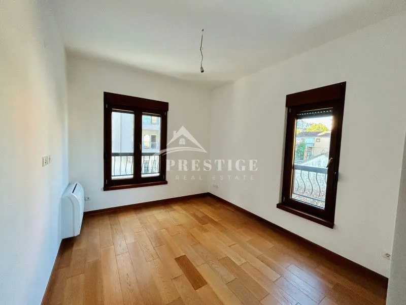 Prodaja, dvosoban stan, 69m², Momišići, Podgorica