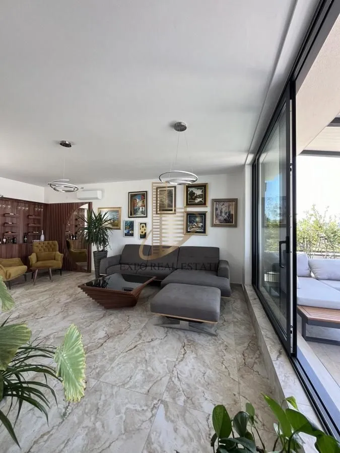 Sale, apartment, 145m², Sremska Kamenica, Petrovaradin