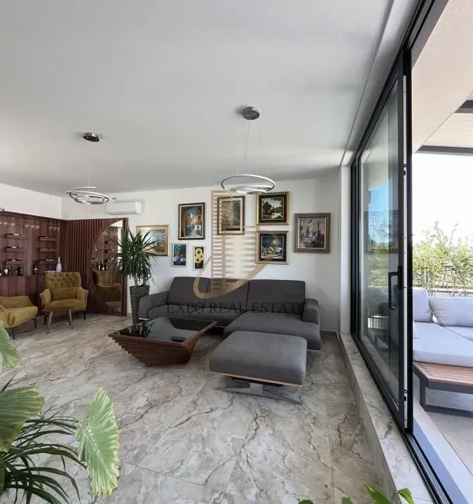 Sale, apartment, 145m², Sremska Kamenica, Petrovaradin