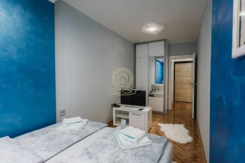Prodaja, jednosoban stan, 38m², Centar, Novi Sad - image 12
