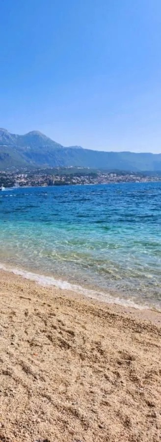 Prodaja, jednosoban stan, 58m², Herceg Novi, Crna Gora