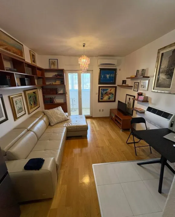 Rent, studio apartment, 30m², Blok 6, Podgorica