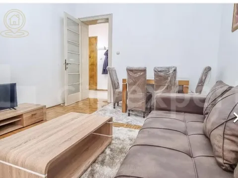 Stan in Vračar Hram