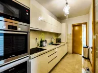 Izdavanje, dvosoban stan, 103m², Momišići, Podgorica - image 7