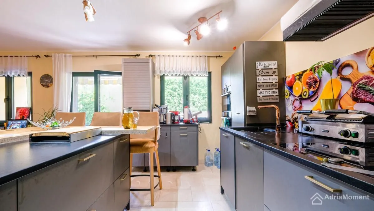 Sale, house, 174m², Budva, Crna Gora