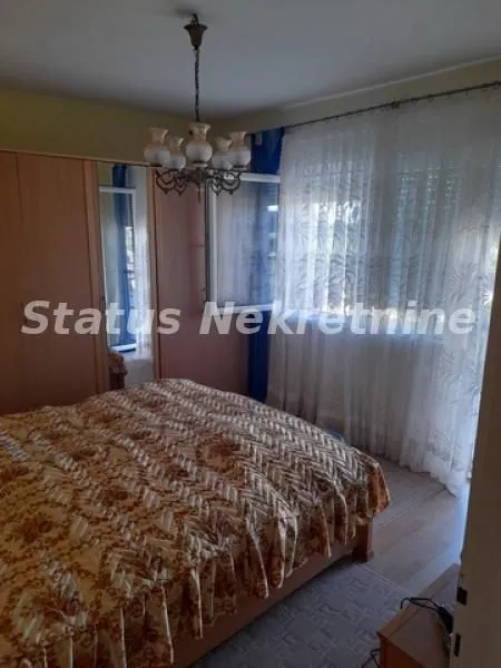 Prodaja, kuća, 194m², Šid, Srbija