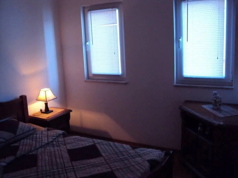 Izdavanje, jednosoban stan, 61m², Bijela, Herceg Novi