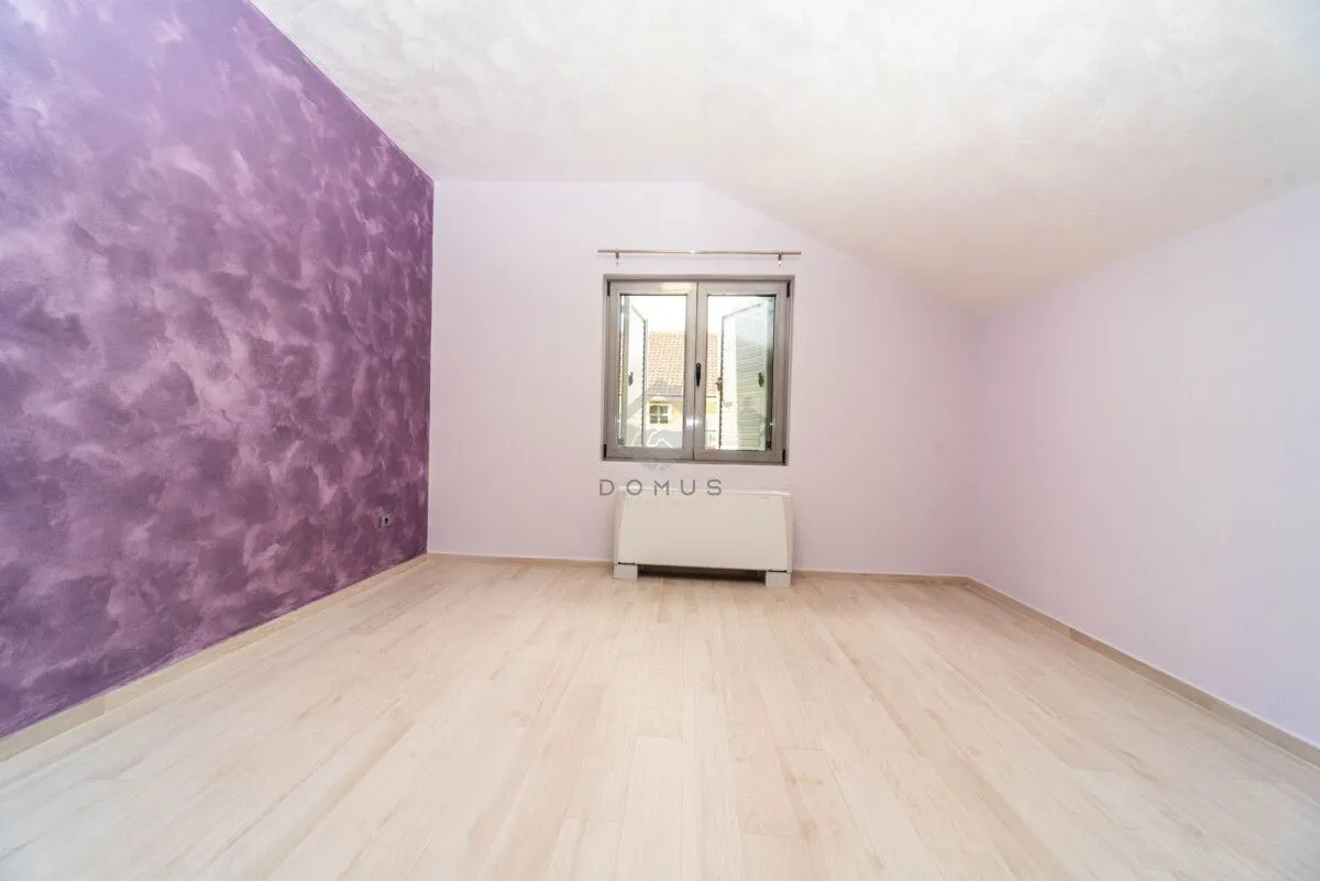 Rent, house, 320m², Zlatica, Podgorica