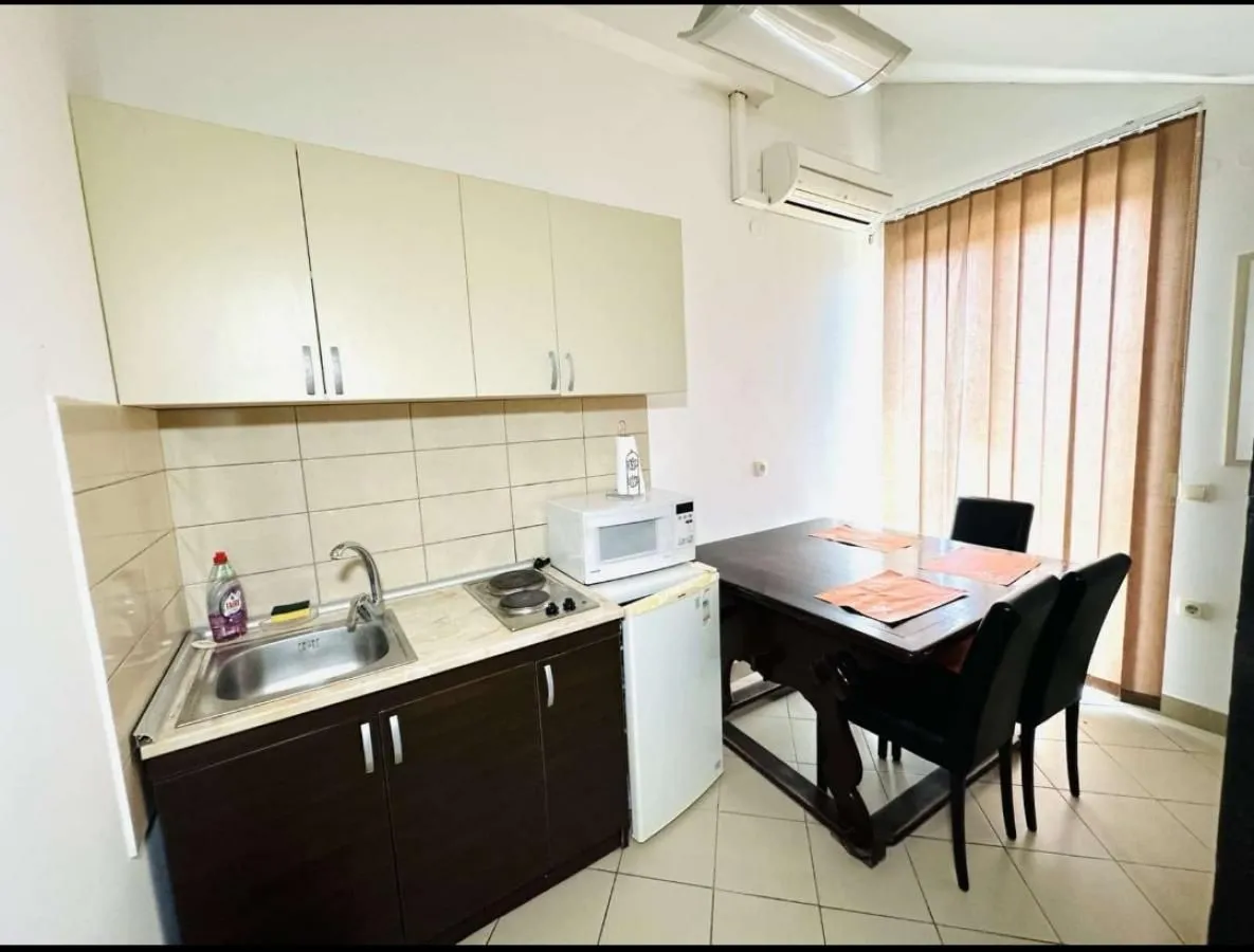 Sale, office space, 720m², Berbersko staro, Zrenjanin