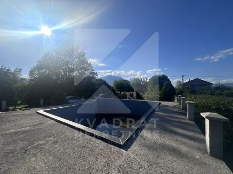 Prodaja, kuća, 350m², Kosić, Danilovgrad - image 10