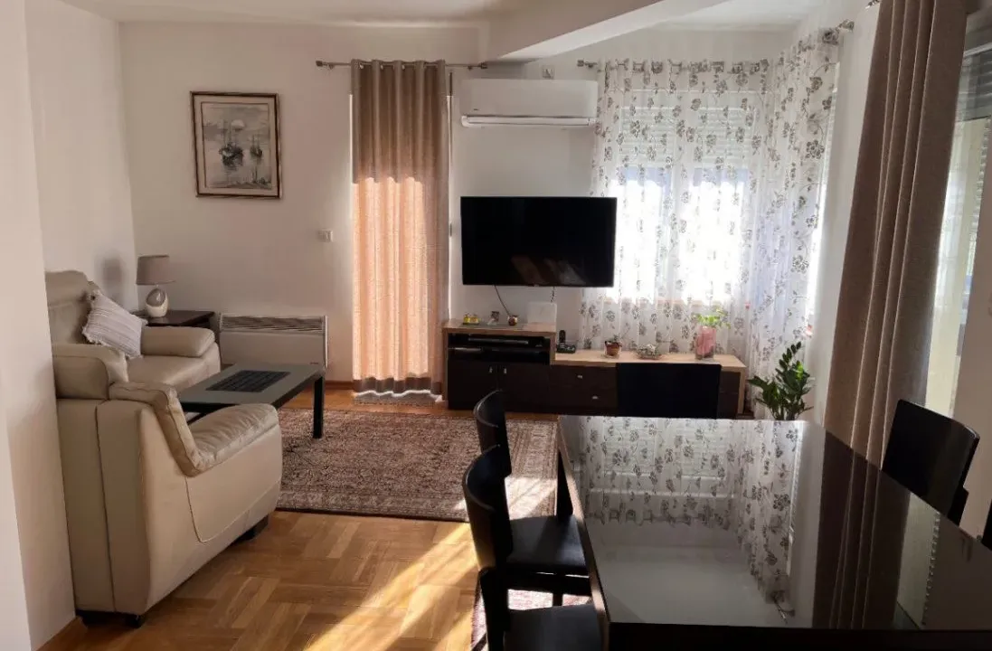 Prodaja, dvosoban stan, 66m², Centar, Cetinje