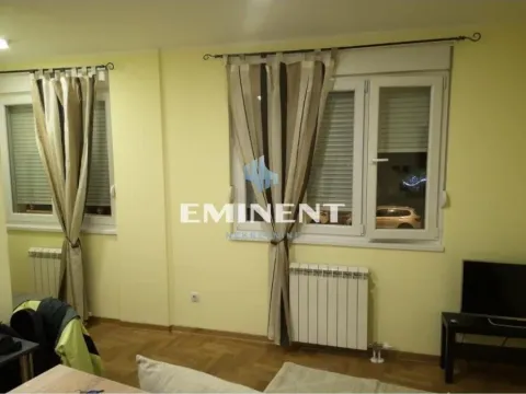 Izdavanje, stan, 25m², Zvezdara Sve Podlokacije, Beograd - image 2