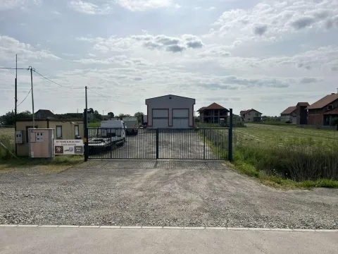 Rent, office space, 1400m², Čukarica, Beograd