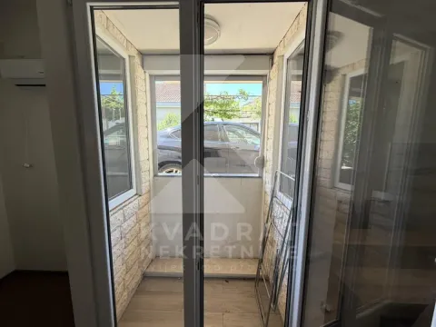 Rent, one bedroom apartment, 40m², City Kvart, Podgorica - image 11