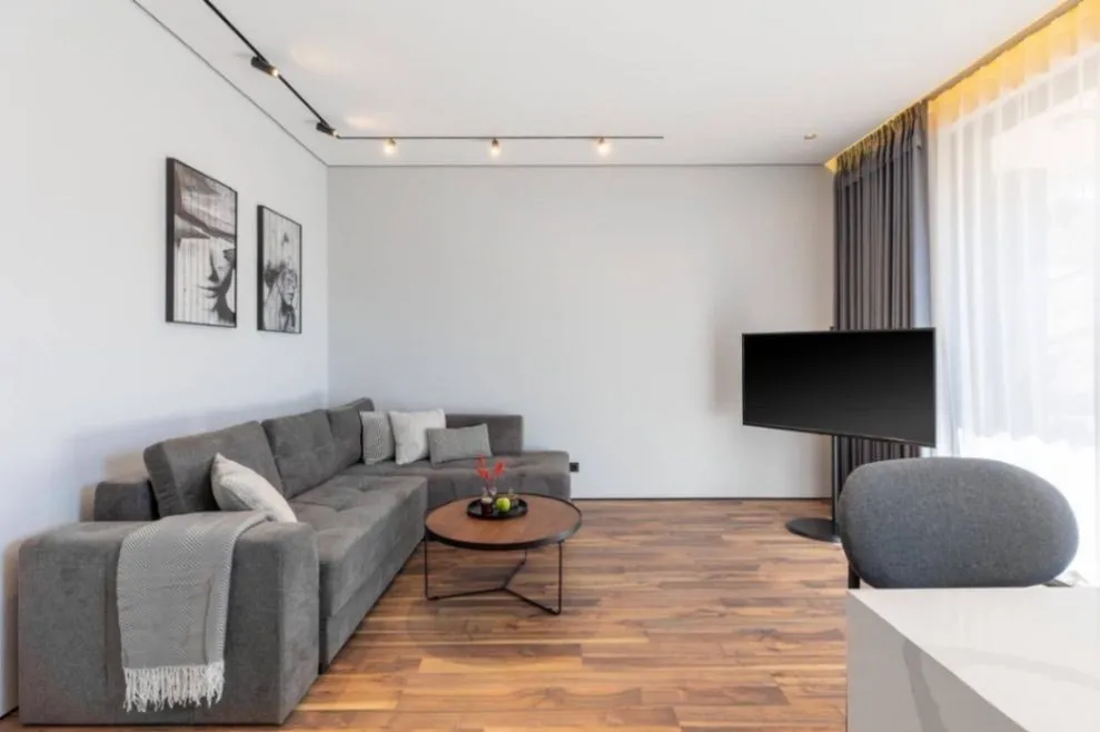 Sale, two bedroom apartment, 120m², Lastva Grbaljska, Kotor