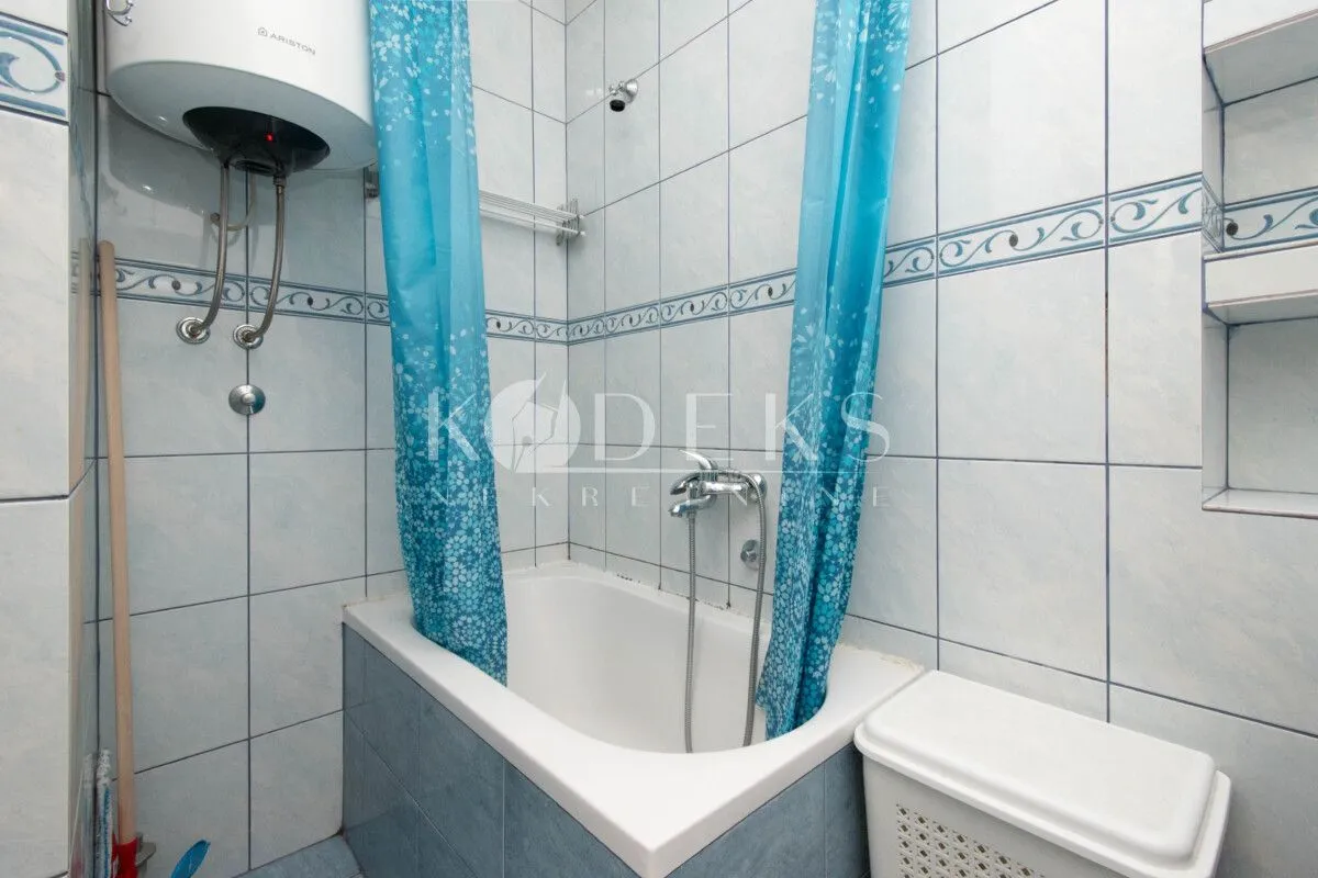 Izdavanje, jednosoban stan, 45m², Centar, Podgorica