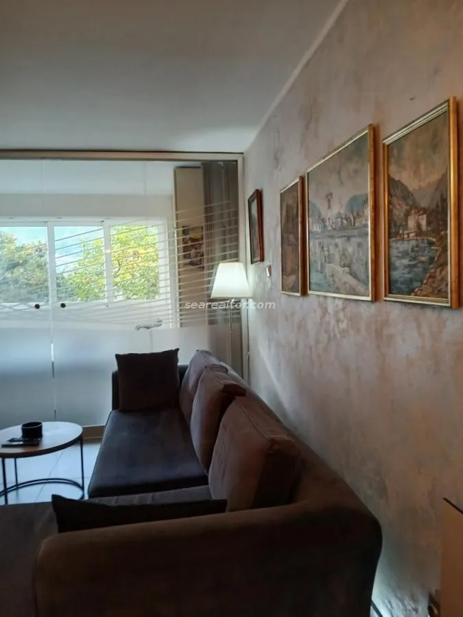 Prodaja, dvosoban stan, 54m², Dobrota, Kotor