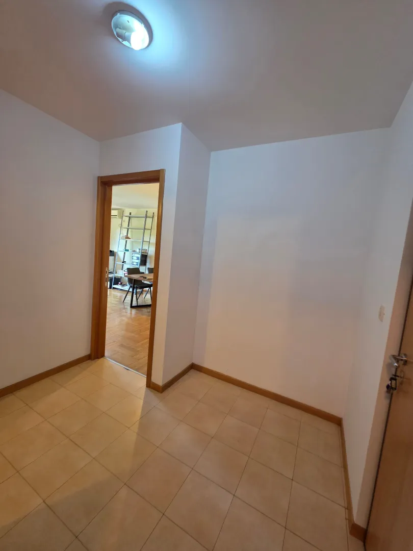 Prodaja, dvosoban stan, 64m², Stari Aerodrom, Podgorica